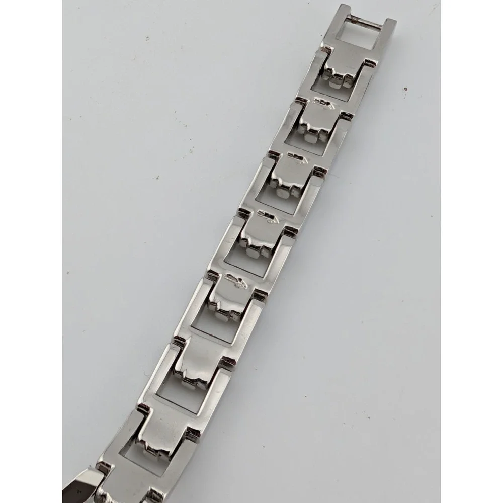 Time & Tru Women's Watch‎ 24mm Case 7